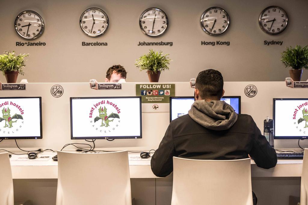 Sant Jordi Hostels Sagrada Familia Barcelona Ngoại thất bức ảnh