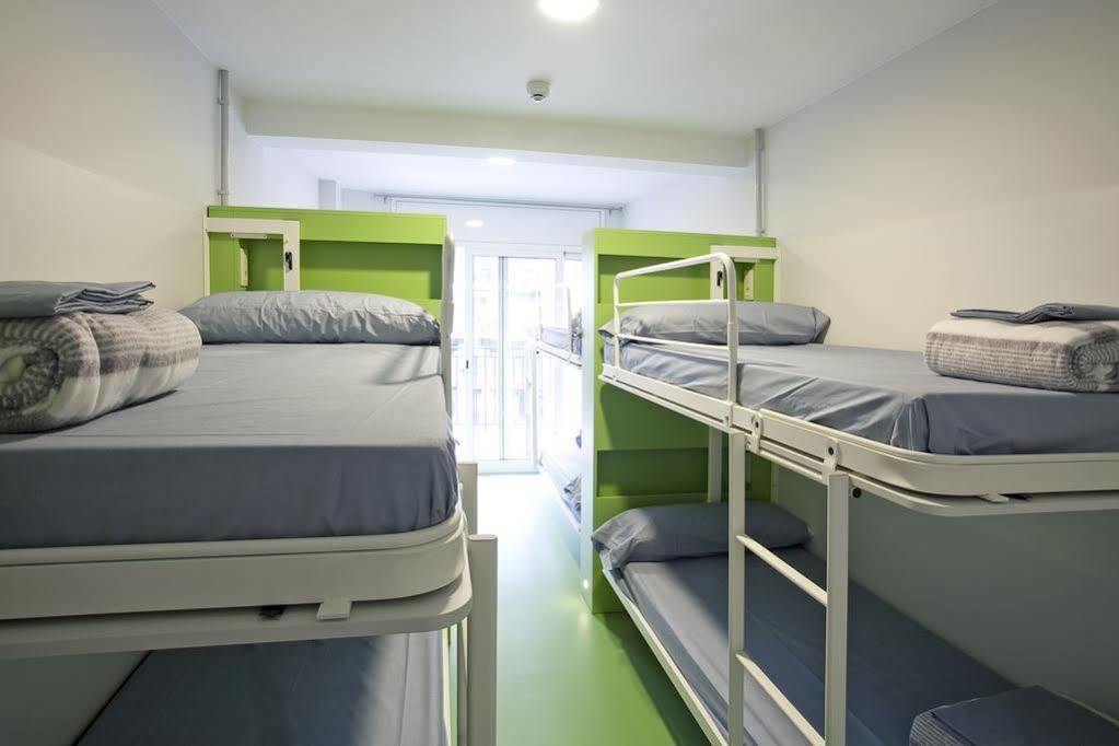 Sant Jordi Hostels Sagrada Familia Barcelona Ngoại thất bức ảnh