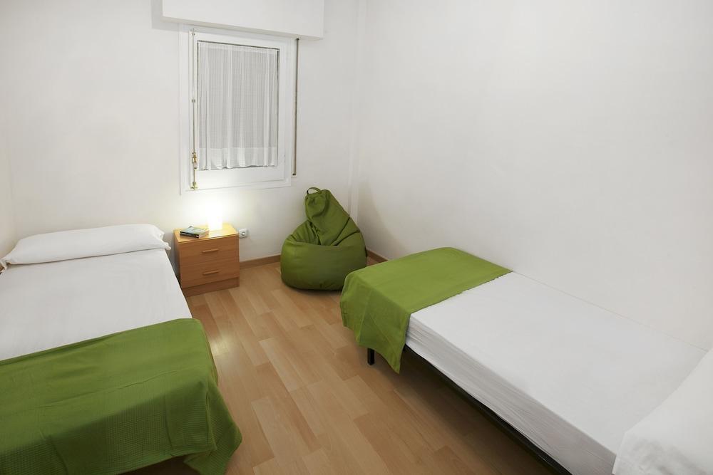 Sant Jordi Hostels Sagrada Familia Barcelona Ngoại thất bức ảnh