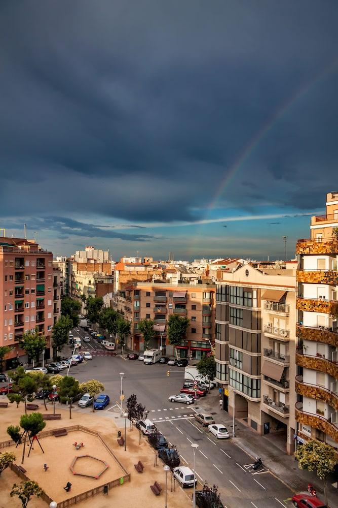 Sant Jordi Hostels Sagrada Familia Barcelona Ngoại thất bức ảnh